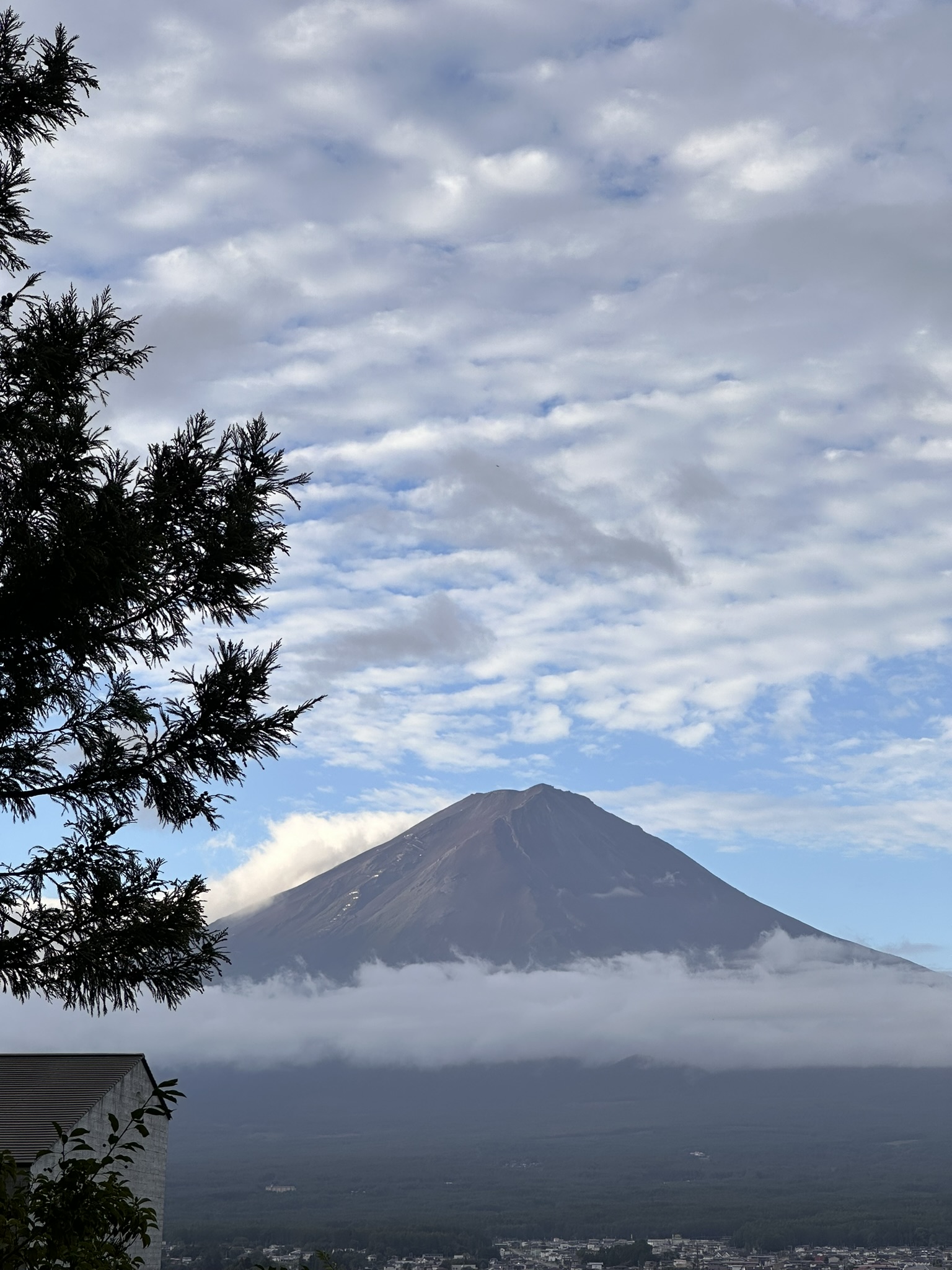 A picture of Mount Fuji, a volcano in Japan