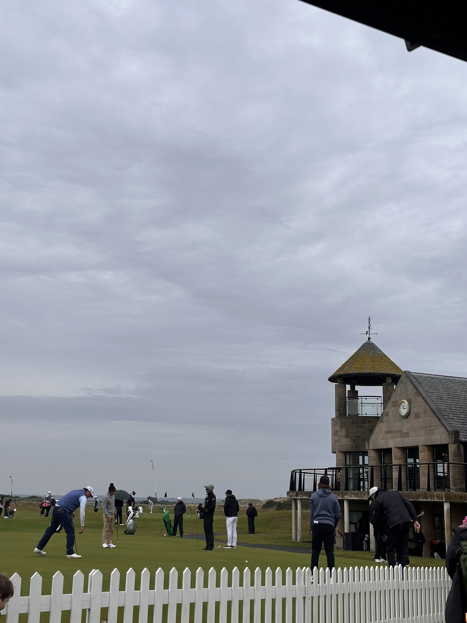 A picutre of the golf utting green at the Dunhill Links, St Andrews